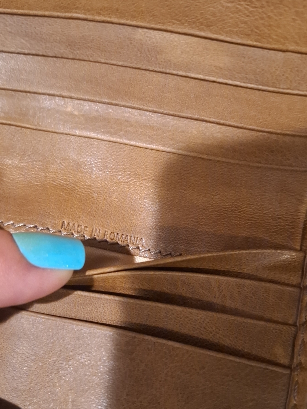 Chloe Compact Zip-around Wallet - Picture 11 of 13
